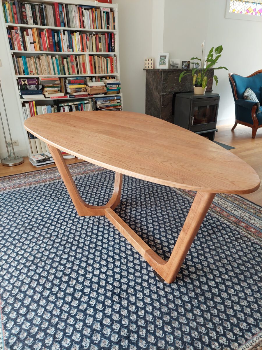 Tafel ‘Pebble’